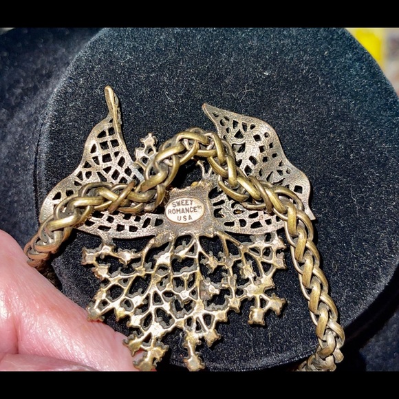 SWEET ROMANCE necklace on braided chain slider - Picture 5 of 9